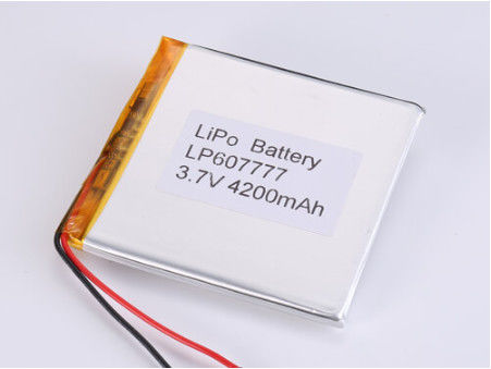 LP607777 3,7V 4200MAH pin Lithium Polymer với bảo vệ quá tải và phương pháp sạc CC/CV từ nhà sản xuất